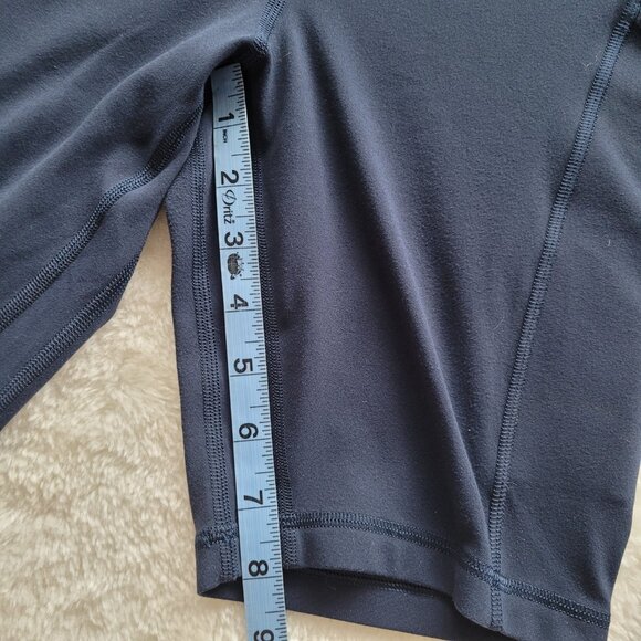 Lululemon Align 8” Shorts with Pockets in True Navy Size 6 - Picture 8 of 11